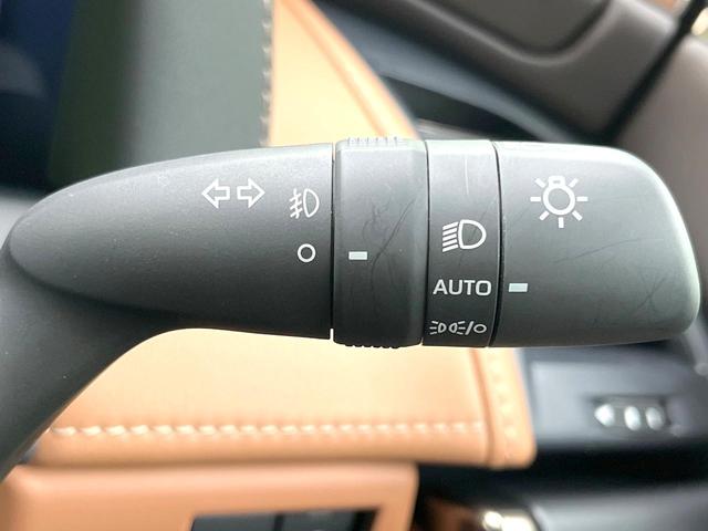 ヴェルファイアハイブリッド Ｚ　プレミア　禁煙車　純正１４型ナビ　フリップダウンモニター　全方位モニター　デジタルミラー　左右独立ムーンルーフ　ユニバーサルステップ　ＢＳＭ　セーフティセンス　レーダークルーズ　シートヒーター　ベンチレーション（56枚目）