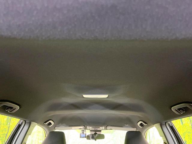 カローラクロス ハイブリッド　Ｇ　禁煙車　純正ディスプレイ　バックモニター　セーフティセンス　レーダークルーズ　ＥＴＣ　Ｂｌｕｅｔｏｏｔｈ　ＬＥＤヘッド　オートライト　スマートキー　オートエアコン　シートリフター　バニティミラー（30枚目）