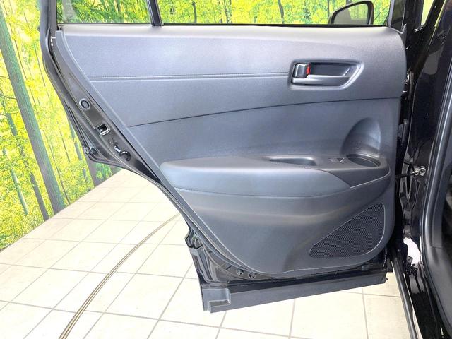 カローラクロス ハイブリッド　Ｇ　禁煙車　純正ディスプレイ　バックモニター　セーフティセンス　レーダークルーズ　ＥＴＣ　Ｂｌｕｅｔｏｏｔｈ　ＬＥＤヘッド　オートライト　スマートキー　オートエアコン　シートリフター　バニティミラー（34枚目）