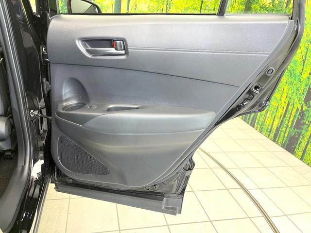 カローラクロス ハイブリッド　Ｇ　禁煙車　純正ディスプレイ　バックモニター　セーフティセンス　レーダークルーズ　ＥＴＣ　Ｂｌｕｅｔｏｏｔｈ　ＬＥＤヘッド　オートライト　スマートキー　オートエアコン　シートリフター　バニティミラー（35枚目）