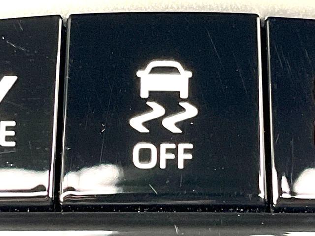 カローラクロス ハイブリッド　Ｇ　禁煙車　純正ディスプレイ　バックモニター　セーフティセンス　レーダークルーズ　ＥＴＣ　Ｂｌｕｅｔｏｏｔｈ　ＬＥＤヘッド　オートライト　スマートキー　オートエアコン　シートリフター　バニティミラー（40枚目）