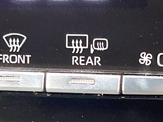 カローラクロス ハイブリッド　Ｇ　禁煙車　純正ディスプレイ　バックモニター　セーフティセンス　レーダークルーズ　ＥＴＣ　Ｂｌｕｅｔｏｏｔｈ　ＬＥＤヘッド　オートライト　スマートキー　オートエアコン　シートリフター　バニティミラー（42枚目）