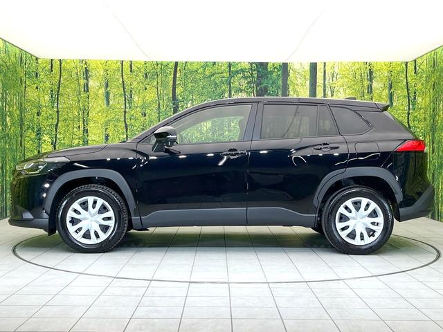 カローラクロス ハイブリッド　Ｇ　禁煙車　純正ディスプレイ　バックモニター　セーフティセンス　レーダークルーズ　ＥＴＣ　Ｂｌｕｅｔｏｏｔｈ　ＬＥＤヘッド　オートライト　スマートキー　オートエアコン　シートリフター　バニティミラー（61枚目）