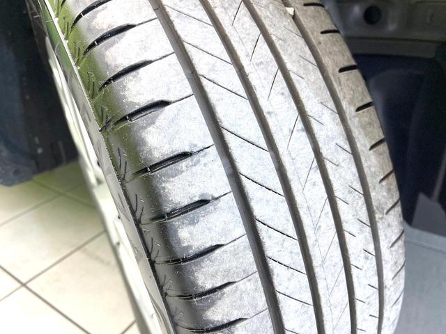 カローラクロス ハイブリッド　Ｇ　禁煙車　純正ディスプレイ　バックモニター　セーフティセンス　レーダークルーズ　ＥＴＣ　Ｂｌｕｅｔｏｏｔｈ　ＬＥＤヘッド　オートライト　スマートキー　オートエアコン　シートリフター　バニティミラー（64枚目）