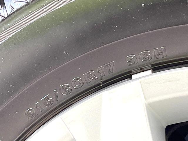 カローラクロス ハイブリッド　Ｇ　禁煙車　純正ディスプレイ　バックモニター　セーフティセンス　レーダークルーズ　ＥＴＣ　Ｂｌｕｅｔｏｏｔｈ　ＬＥＤヘッド　オートライト　スマートキー　オートエアコン　シートリフター　バニティミラー（65枚目）