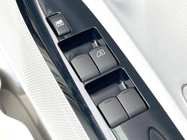 デイズルークス Ｓ　禁煙車　ＳＤナビ　バックモニター　ＥＴＣ　ドラレコ　シートリフター　ヘッドライトレベライザー　リモコンキー　ＤＶＤ再生　ベンチシート　モケットシート　電動格納ミラー　バニティミラー（44枚目）