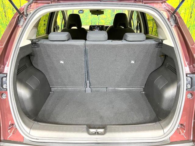 ノート Ｘ　禁煙車　純正９型ナビ　全方位モニター　プロパイロット　デジタルミラー　エマージェンシーブレーキ　ＢＳＭ　ＥＴＣ　ドラレコ　スマートキー　置くだけ充電　シートリフター　オートエアコン　オートライト（10枚目）