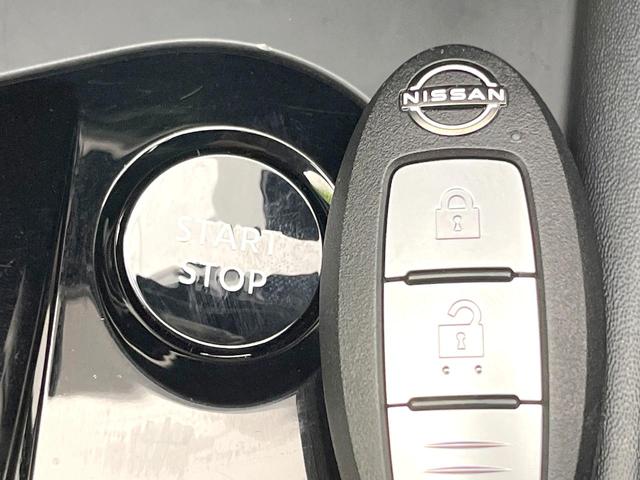 ノート Ｘ　禁煙車　純正９型ナビ　全方位モニター　プロパイロット　デジタルミラー　エマージェンシーブレーキ　ＢＳＭ　ＥＴＣ　ドラレコ　スマートキー　置くだけ充電　シートリフター　オートエアコン　オートライト（28枚目）