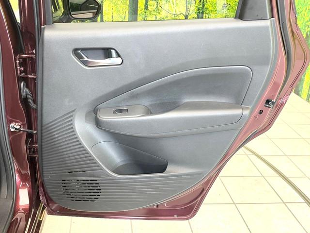 ノート Ｘ　禁煙車　純正９型ナビ　全方位モニター　プロパイロット　デジタルミラー　エマージェンシーブレーキ　ＢＳＭ　ＥＴＣ　ドラレコ　スマートキー　置くだけ充電　シートリフター　オートエアコン　オートライト（38枚目）