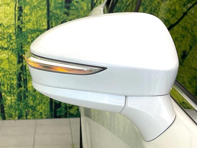クラウンハイブリッド ロイヤルサルーン　禁煙車　純正８型ＨＤＤナビ　バックモニター　レーダークルーズコンロトロール　クリアランスソナー　パワーシート　ＥＴＣ　スマートキー　ＨＩＤヘッド　オートライト　フォグ　電動格納ミラー　バニティミラー（52枚目）