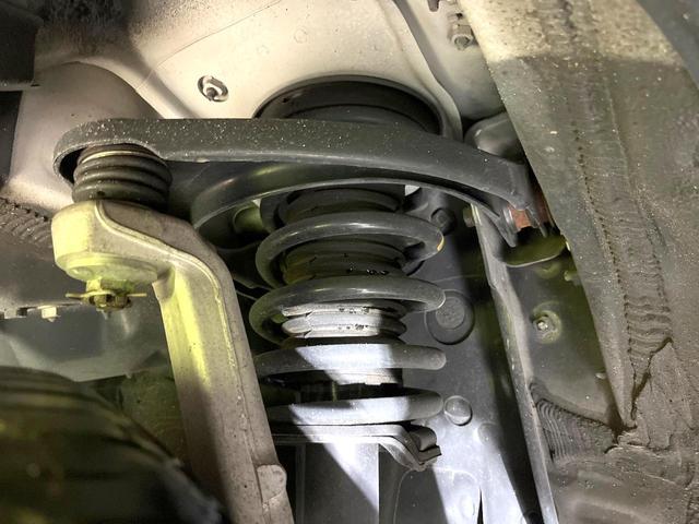 クラウンハイブリッド ロイヤルサルーン　禁煙車　純正８型ＨＤＤナビ　バックモニター　レーダークルーズコンロトロール　クリアランスソナー　パワーシート　ＥＴＣ　スマートキー　ＨＩＤヘッド　オートライト　フォグ　電動格納ミラー　バニティミラー（53枚目）