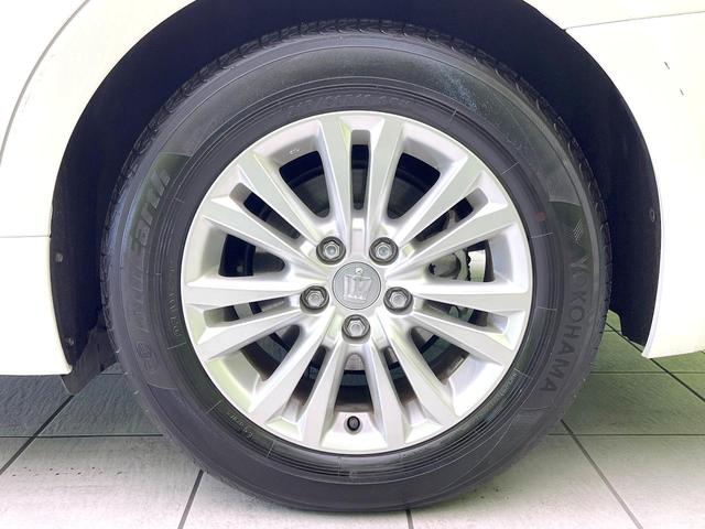 クラウンハイブリッド ロイヤルサルーン　禁煙車　純正８型ＨＤＤナビ　バックモニター　レーダークルーズコンロトロール　クリアランスソナー　パワーシート　ＥＴＣ　スマートキー　ＨＩＤヘッド　オートライト　フォグ　電動格納ミラー　バニティミラー（60枚目）