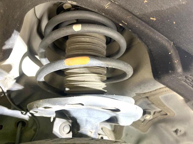 アルファード ２．５Ｓ　Ｃパッケージ　禁煙車　モデリスタエアロ　サンルーフ　フリップダウン　ＢＩＧ－Ｘ１１型ナビ　バックカメラ　セーフティセンス　レーダークルーズ　両側電動スライドドア　ステアリングヒーター　シートベンチレーション（21枚目）