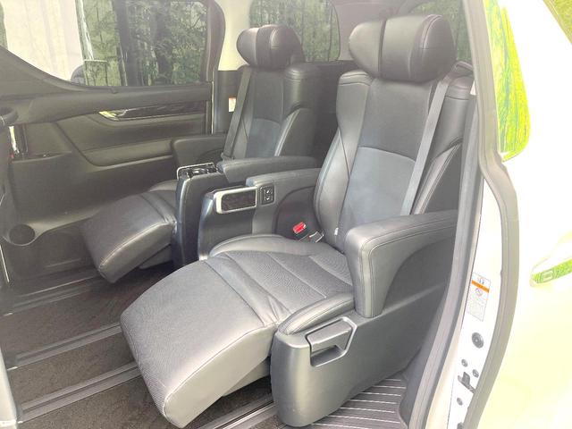 アルファード ２．５Ｓ　Ｃパッケージ　禁煙車　モデリスタエアロ　サンルーフ　フリップダウン　ＢＩＧ－Ｘ１１型ナビ　バックカメラ　セーフティセンス　レーダークルーズ　両側電動スライドドア　ステアリングヒーター　シートベンチレーション（46枚目）