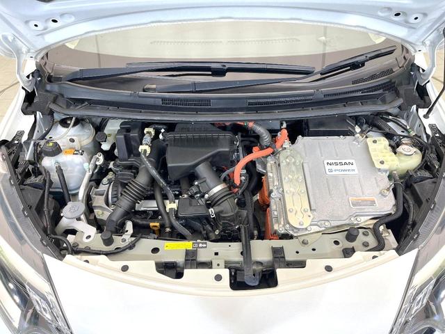 ノート e-パワー X 禁煙車 メモリーナビ アラウンドビューモニター エマージェンシーブレーキ デジタルミラー スマートキー オートエアコン Bluetooth 電動格納ミラー(18枚目)
