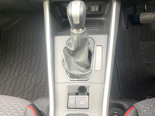 ライズ Ｚ　禁煙車　純正ナビ　パノラミックビューモニター　ＢＳＭ　スマートアシスト　アダプティブクルーズ　シートヒーター　コーナーセンサー　ＬＥＤヘッドライト　フォグライト　スマートキー　ＥＴＣ（24枚目）