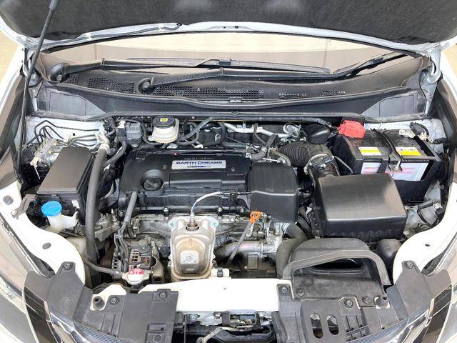 オデッセイ アブソルート・ＥＸホンダセンシング　禁煙車　純正９型ナビ　フリップダウンモニター　全方位モニター　ホンダセンシング　両側パワスラ　レーダークルーズ　ＢＳＭ　ＯＰアルミ　ＥＴＣ　ドラレコ　シートヒーター　オットマン　ＬＥＤヘッド　フォグ（18枚目）