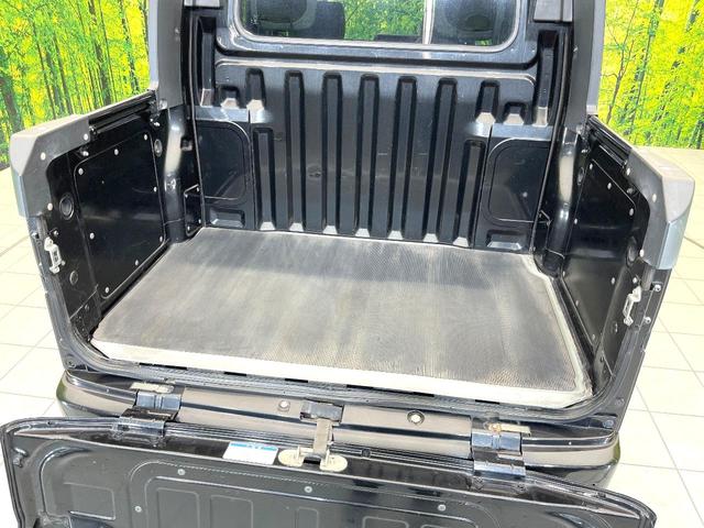 ハイゼットカーゴ デッキバンＧ　禁煙車　オーディオ　ＭＴ車　ドラレコ　ヘッドライトレベライザー　プライバシーガラス　スライドドア　パワーウィンドウ　ドアポケット（10枚目）