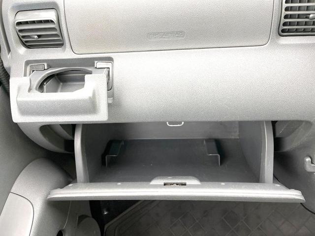 ハイゼットカーゴ デッキバンＧ　禁煙車　オーディオ　ＭＴ車　ドラレコ　ヘッドライトレベライザー　プライバシーガラス　スライドドア　パワーウィンドウ　ドアポケット（31枚目）