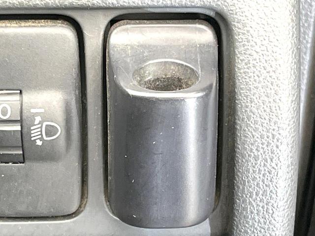 ハイゼットカーゴ デッキバンＧ　禁煙車　オーディオ　ＭＴ車　ドラレコ　ヘッドライトレベライザー　プライバシーガラス　スライドドア　パワーウィンドウ　ドアポケット（39枚目）