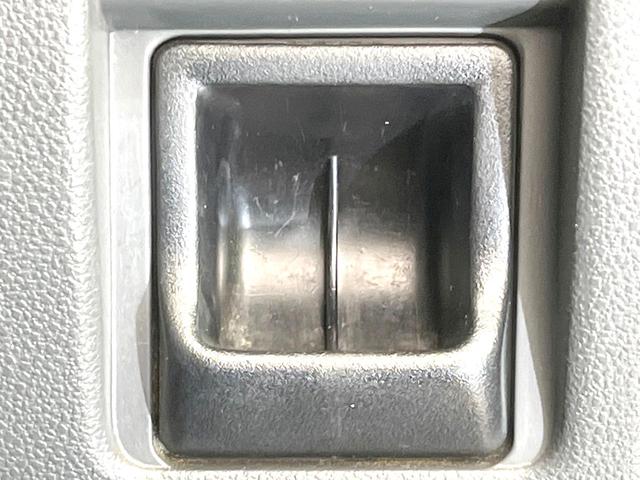 ハイゼットカーゴ デッキバンＧ　禁煙車　オーディオ　ＭＴ車　ドラレコ　ヘッドライトレベライザー　プライバシーガラス　スライドドア　パワーウィンドウ　ドアポケット（41枚目）