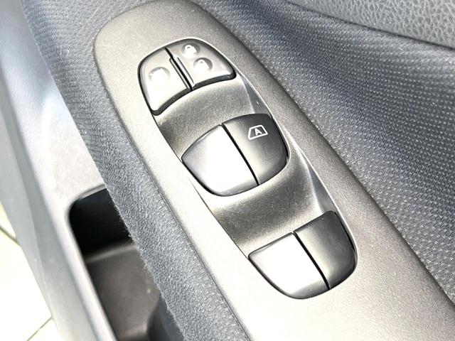 セレナ ハイウェイスターＳ－ＨＶアドバンスドセーフティパック　禁煙車　メモリーナビ　全方位モニター　エマージェンシーブレーキ　両側パワスラ　クルコン　ＥＴＣ　ドラレコ　オートエアコン　リアオートエアコン　スマートキー　アイドリングストップ　電動格納ミラー（44枚目）