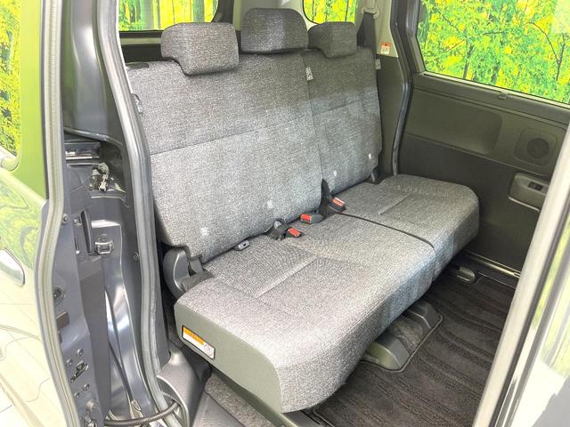 シエンタ Ｚ　禁煙車　純正１０．５型ナビ　全方位モニター　セーフティセンス　レーダークルーズ　ＢＳＭ　両側パワスラ　ステアリングヒーター　ＥＴＣ　オートエアコン　シートヒーター　サンシェード　ＬＥＤヘッド（9枚目）