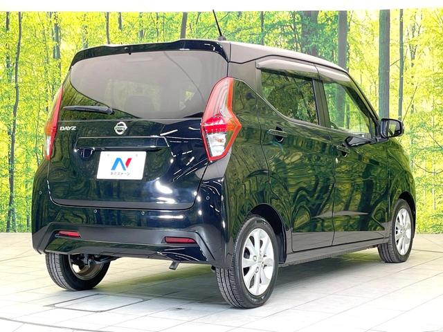 デイズ Ｘ　禁煙車　純正ナビ　アラウンドビューモニター　ドラレコ　オートエアコン　スマートキー　オートライト　コーナーセンサー　シートアンダーボックス　アイドリングストップ　電動格納ミラー　純正１４インチＡＷ（17枚目）