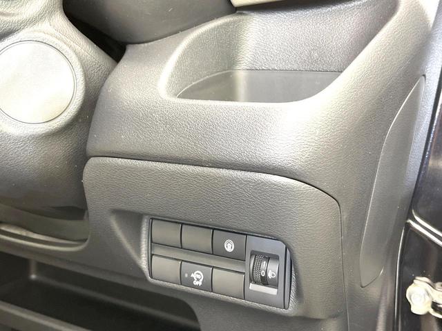 デイズ Ｘ　禁煙車　純正ナビ　アラウンドビューモニター　ドラレコ　オートエアコン　スマートキー　オートライト　コーナーセンサー　シートアンダーボックス　アイドリングストップ　電動格納ミラー　純正１４インチＡＷ（50枚目）