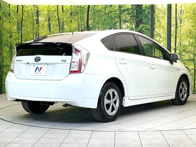 プリウス Ｓ　禁煙車　純正ナビ　バックモニター　オートエアコン　ＥＴＣ　スマートキー　シートリフター　電動格納ミラー　ＨＩＤヘッド　オートライト　ステアリングスイッチ　Ｂｌｕｅｔｏｏｔｈ　フォグ（17枚目）