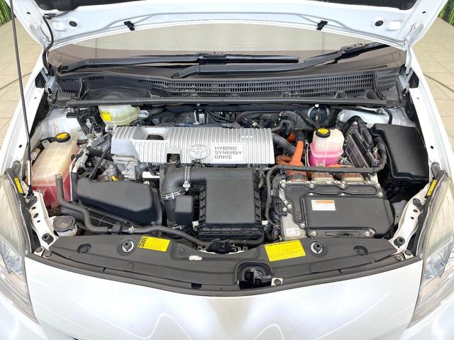 プリウス Ｓ　禁煙車　純正ナビ　バックモニター　オートエアコン　ＥＴＣ　スマートキー　シートリフター　電動格納ミラー　ＨＩＤヘッド　オートライト　ステアリングスイッチ　Ｂｌｕｅｔｏｏｔｈ　フォグ（18枚目）