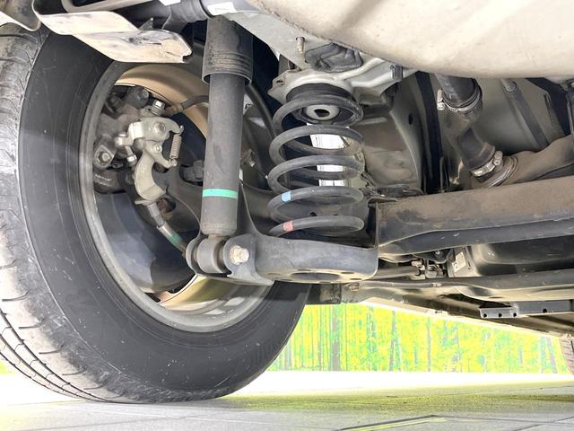 プリウス Ｓ　禁煙車　純正ナビ　バックモニター　オートエアコン　ＥＴＣ　スマートキー　シートリフター　電動格納ミラー　ＨＩＤヘッド　オートライト　ステアリングスイッチ　Ｂｌｕｅｔｏｏｔｈ　フォグ（20枚目）