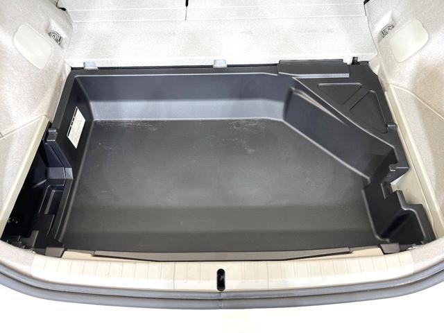 プリウス Ｓ　禁煙車　純正ナビ　バックモニター　オートエアコン　ＥＴＣ　スマートキー　シートリフター　電動格納ミラー　ＨＩＤヘッド　オートライト　ステアリングスイッチ　Ｂｌｕｅｔｏｏｔｈ　フォグ（36枚目）