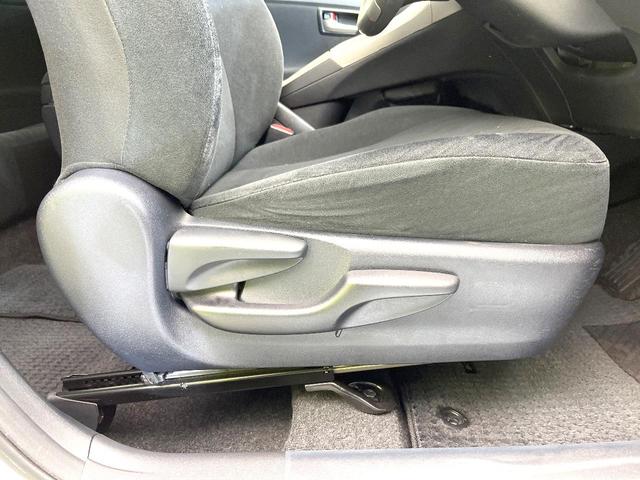 プリウス Ｓ　禁煙車　純正ナビ　バックモニター　オートエアコン　ＥＴＣ　スマートキー　シートリフター　電動格納ミラー　ＨＩＤヘッド　オートライト　ステアリングスイッチ　Ｂｌｕｅｔｏｏｔｈ　フォグ（45枚目）