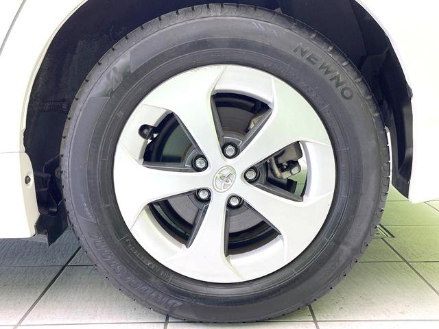 プリウス Ｓ　禁煙車　純正ナビ　バックモニター　オートエアコン　ＥＴＣ　スマートキー　シートリフター　電動格納ミラー　ＨＩＤヘッド　オートライト　ステアリングスイッチ　Ｂｌｕｅｔｏｏｔｈ　フォグ（55枚目）
