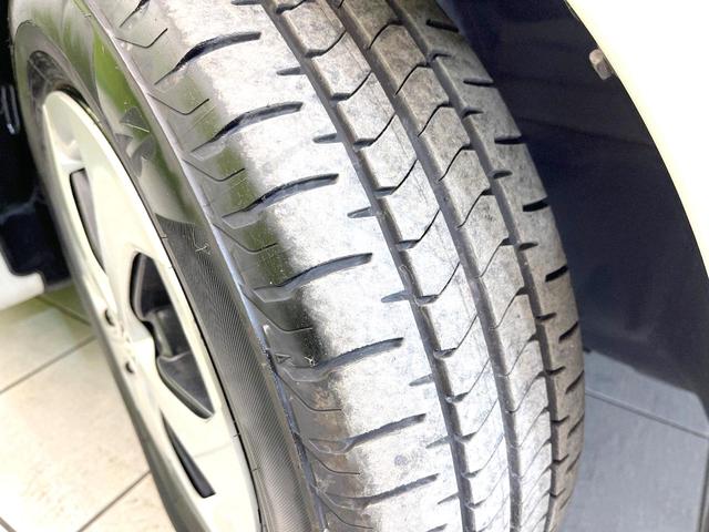 プリウス Ｓ　禁煙車　純正ナビ　バックモニター　オートエアコン　ＥＴＣ　スマートキー　シートリフター　電動格納ミラー　ＨＩＤヘッド　オートライト　ステアリングスイッチ　Ｂｌｕｅｔｏｏｔｈ　フォグ（56枚目）