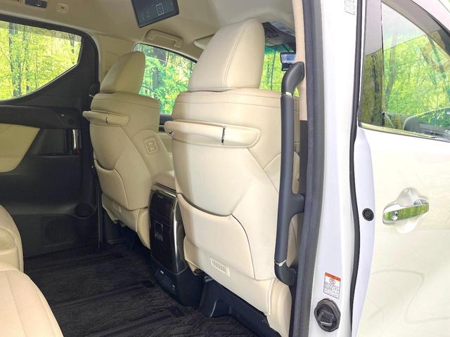 アルファード ２．５Ｇ　禁煙車　純正１０型ナビ　パノラミックビューモニター　ＪＢＬサウンド　フリップダウン　デジタルミラー　ＢＳＭ　両側電動スライドドア　シートベンチレーション　レーダークルーズ　パワーバックドアドア（49枚目）
