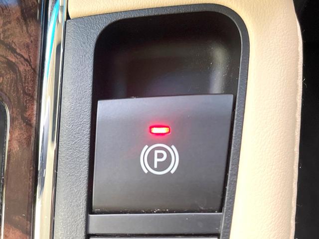 アルファード ２．５Ｇ　禁煙車　純正１０型ナビ　パノラミックビューモニター　ＪＢＬサウンド　フリップダウン　デジタルミラー　ＢＳＭ　両側電動スライドドア　シートベンチレーション　レーダークルーズ　パワーバックドアドア（60枚目）