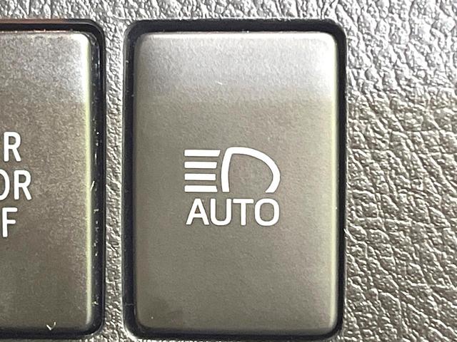 アルファード ２．５Ｇ　禁煙車　純正１０型ナビ　パノラミックビューモニター　ＪＢＬサウンド　フリップダウン　デジタルミラー　ＢＳＭ　両側電動スライドドア　シートベンチレーション　レーダークルーズ　パワーバックドアドア（61枚目）