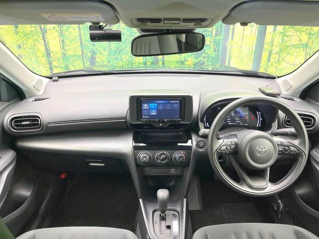 ヤリスクロス Ｘ　禁煙車　メモリーナビ　バックカメラ　セーフティセンス　レーダークルーズ　スマートキー　ＥＴＣ　ドラレコ　オートマチックハイビーム　Ｂｌｕｅｔｏｏｔｈ　車線逸脱警報（2枚目）
