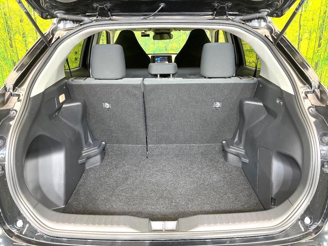 ヤリスクロス Ｘ　禁煙車　メモリーナビ　バックカメラ　セーフティセンス　レーダークルーズ　スマートキー　ＥＴＣ　ドラレコ　オートマチックハイビーム　Ｂｌｕｅｔｏｏｔｈ　車線逸脱警報（10枚目）