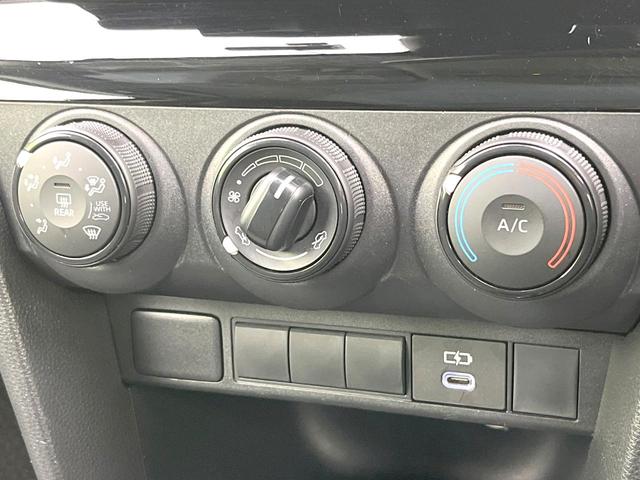 ヤリスクロス Ｘ　禁煙車　メモリーナビ　バックカメラ　セーフティセンス　レーダークルーズ　スマートキー　ＥＴＣ　ドラレコ　オートマチックハイビーム　Ｂｌｕｅｔｏｏｔｈ　車線逸脱警報（31枚目）