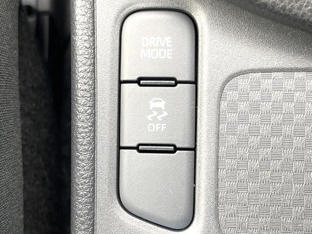 ヤリスクロス Ｘ　禁煙車　メモリーナビ　バックカメラ　セーフティセンス　レーダークルーズ　スマートキー　ＥＴＣ　ドラレコ　オートマチックハイビーム　Ｂｌｕｅｔｏｏｔｈ　車線逸脱警報（51枚目）