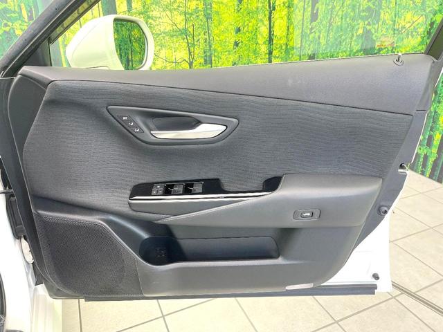 クラウンハイブリッド G メーカーナビ パノラミックビューモニター デジタルミラー セーフティセンス レーダークルーズ BSM ヘッドアップディスプレイ パドルシフト ETC LEDヘッドライト オートマチックハイビーム(37枚目)