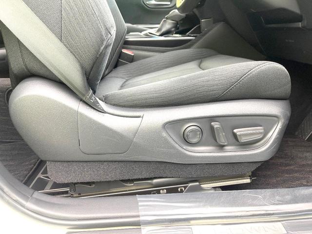 クラウンハイブリッド G メーカーナビ パノラミックビューモニター デジタルミラー セーフティセンス レーダークルーズ BSM ヘッドアップディスプレイ パドルシフト ETC LEDヘッドライト オートマチックハイビーム(51枚目)