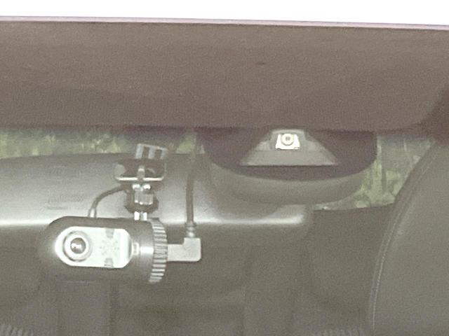 フィットハイブリッド L ホンダセンシング 禁煙車 純正ナビ バックモニター ホンダセンシング レーダークルーズ ETC ドラレコ オートエアコン スマートキー ハーフレザーシート LEDヘッド フォグ オートライト シートリフター(5枚目)