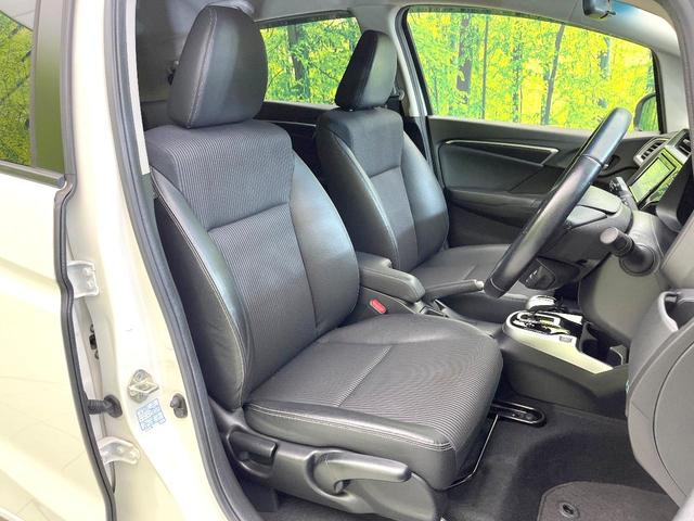 フィットハイブリッド L ホンダセンシング 禁煙車 純正ナビ バックモニター ホンダセンシング レーダークルーズ ETC ドラレコ オートエアコン スマートキー ハーフレザーシート LEDヘッド フォグ オートライト シートリフター(8枚目)