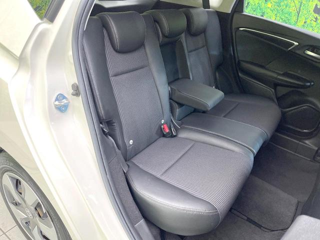 フィットハイブリッド L ホンダセンシング 禁煙車 純正ナビ バックモニター ホンダセンシング レーダークルーズ ETC ドラレコ オートエアコン スマートキー ハーフレザーシート LEDヘッド フォグ オートライト シートリフター(9枚目)