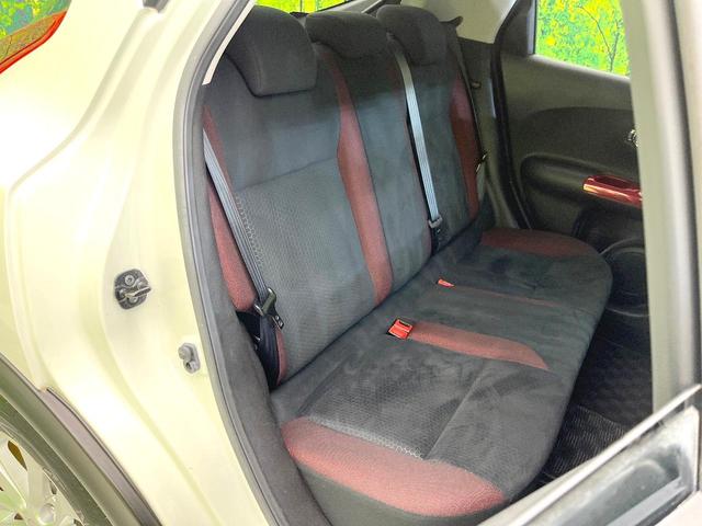 ジューク １５ＲＸ　タイプＶ　純正ナビ　バックカメラ　禁煙車　スマートキー　ＥＴＣ　ドラレコ　ＨＩＤヘッドライト　オートエアコン　オートライト　１７インチＡＷ　ＣＤ／ＤＶＤ再生　Ｂｌｕｅｔｏｏｔｈ再生（9枚目）