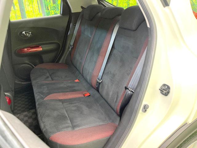 ジューク １５ＲＸ　タイプＶ　純正ナビ　バックカメラ　禁煙車　スマートキー　ＥＴＣ　ドラレコ　ＨＩＤヘッドライト　オートエアコン　オートライト　１７インチＡＷ　ＣＤ／ＤＶＤ再生　Ｂｌｕｅｔｏｏｔｈ再生（37枚目）